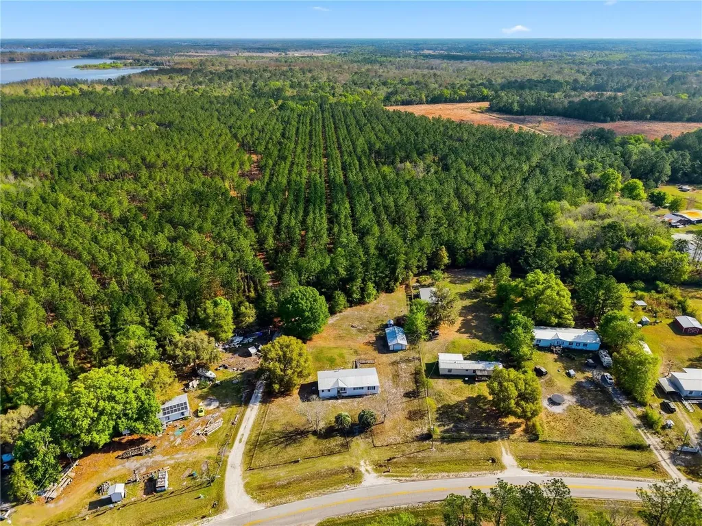 6903 SW County Road 225 Starke FL 32091