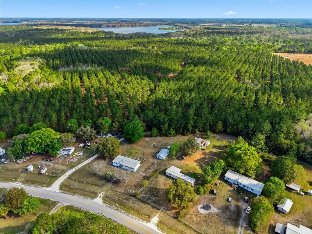 6903 SW County Road 225 Starke FL 32091