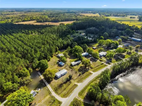 6903 SW County Road 225 Starke FL 32091