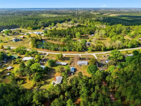 6903 SW County Road 225 Starke FL 32091