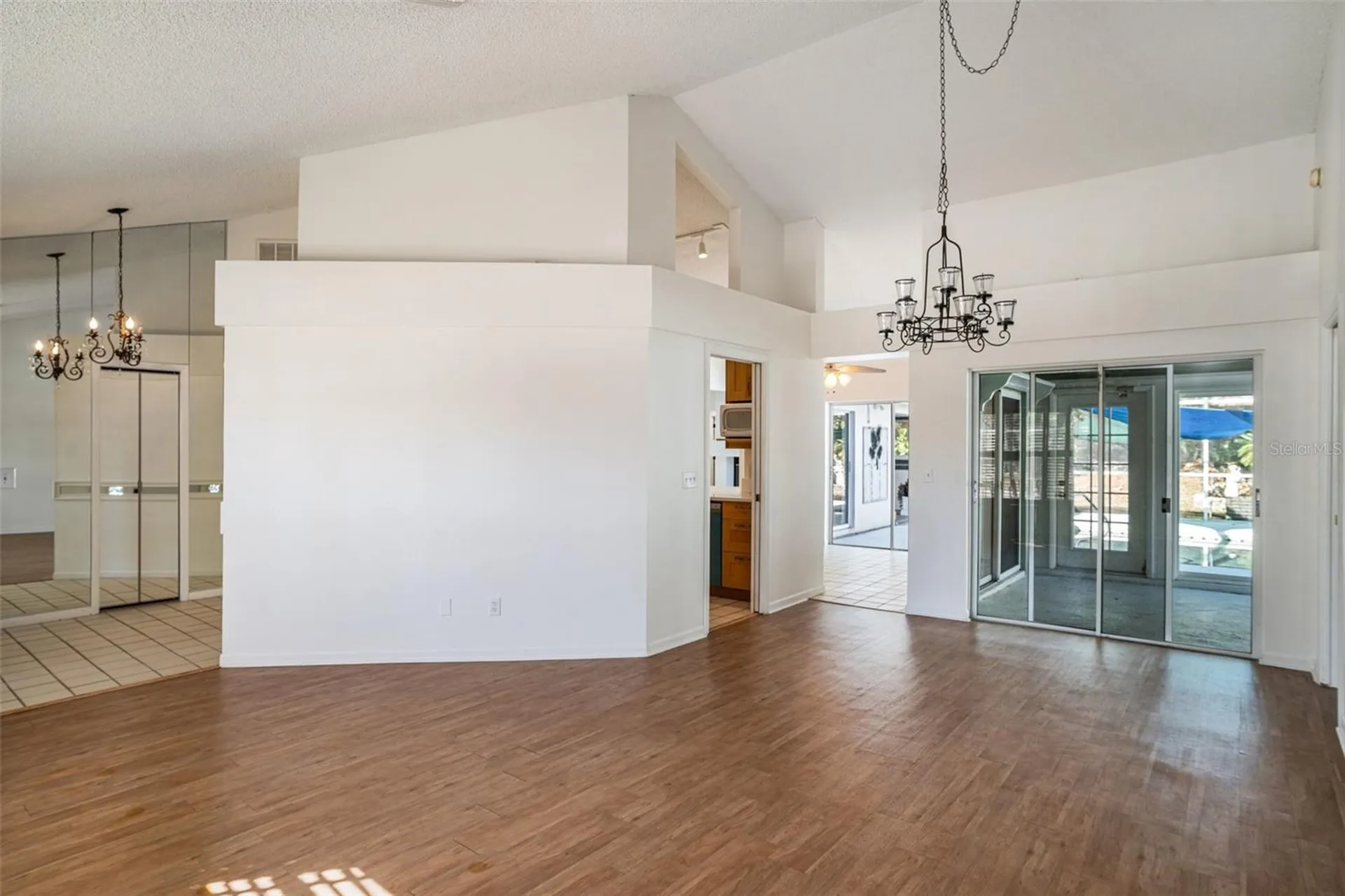 914 Stratford Manor Drive Brandon FL 33510