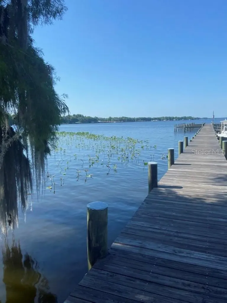 000 Mount Royal Avenue Crescent City FL 32112