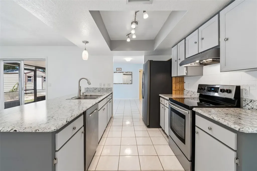2505 Linden Tree Street Seffner FL 33584