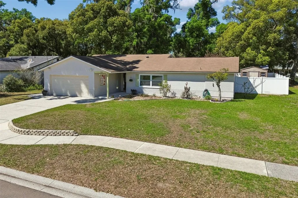 2505 Linden Tree Street Seffner FL 33584