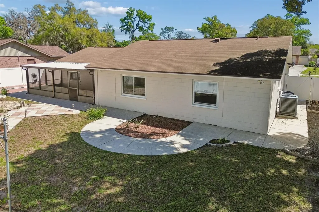 2505 Linden Tree Street Seffner FL 33584