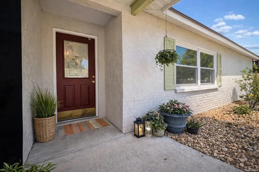 2505 Linden Tree Street Seffner FL 33584