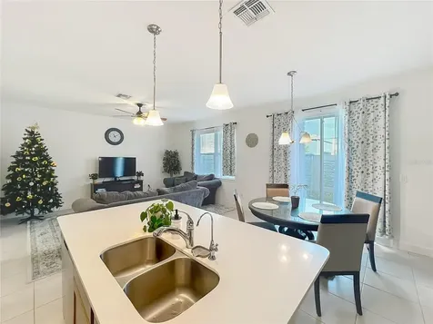 1371 Captiva Cove Sanford FL 32771