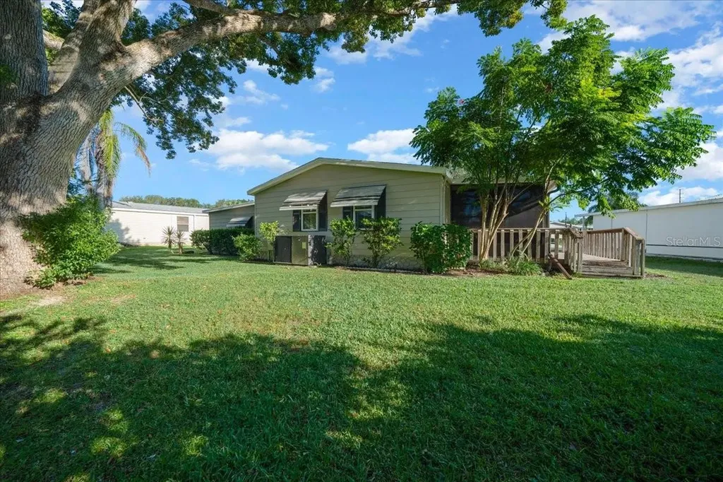 1840 W Schwartz Boulevard The Villages FL 32159