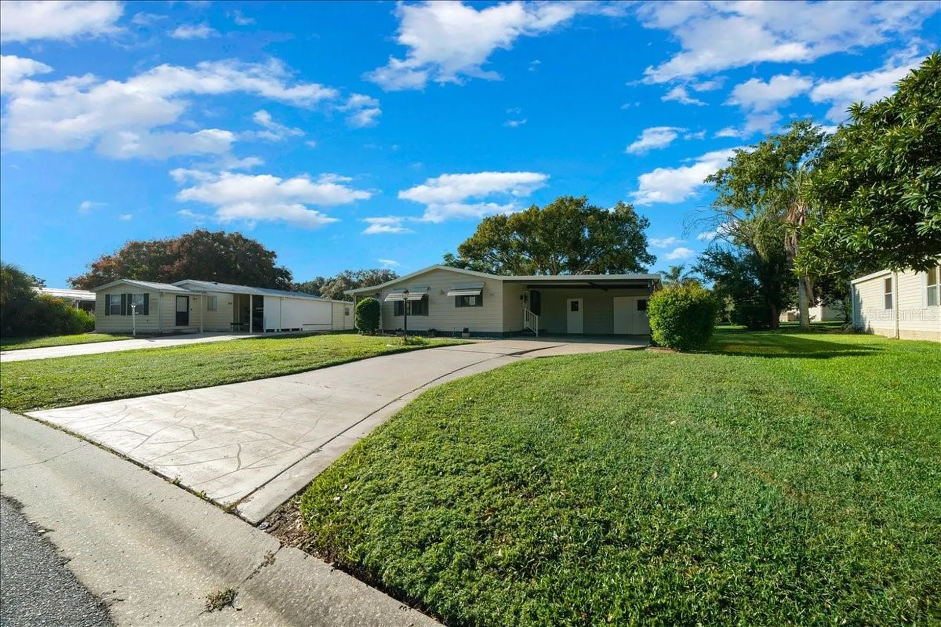 1840 W Schwartz Boulevard The Villages FL 32159