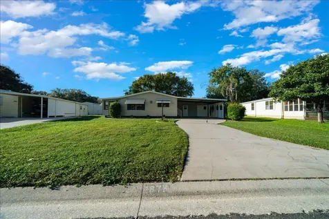 1840 W Schwartz Boulevard The Villages FL 32159