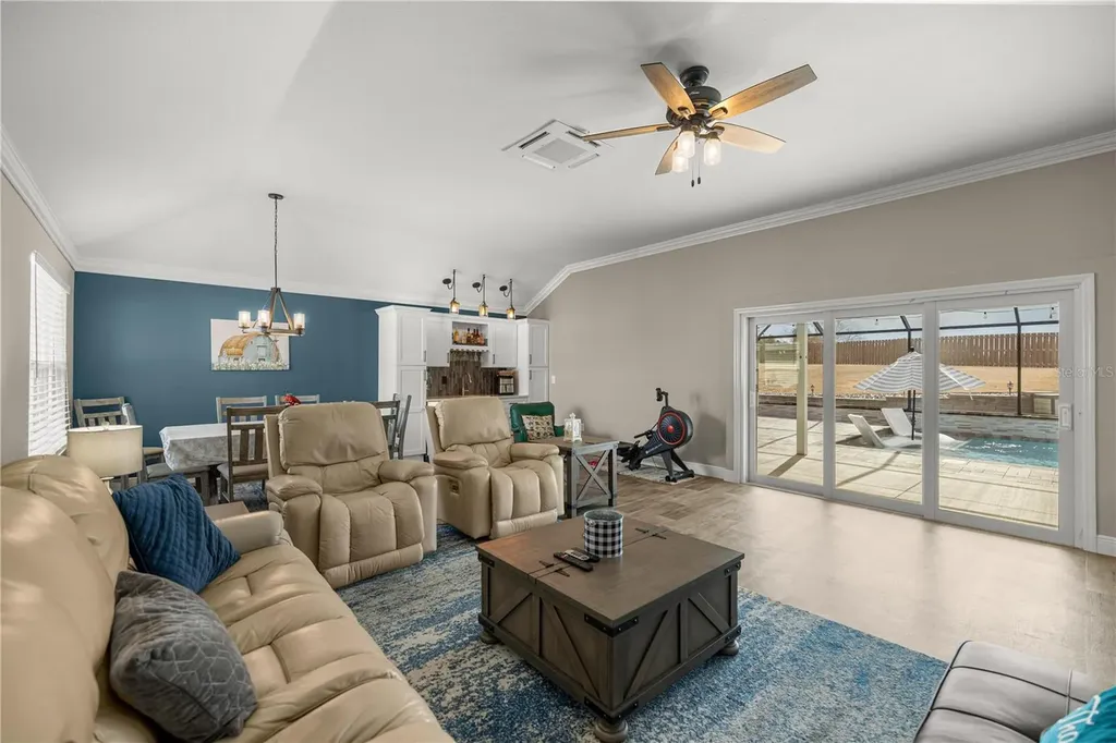 11041 White Terrace Oxford FL 34484