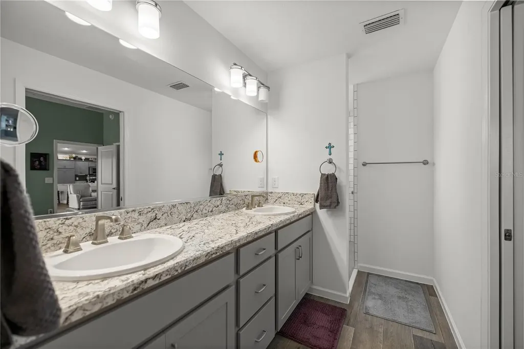 11041 White Terrace Oxford FL 34484
