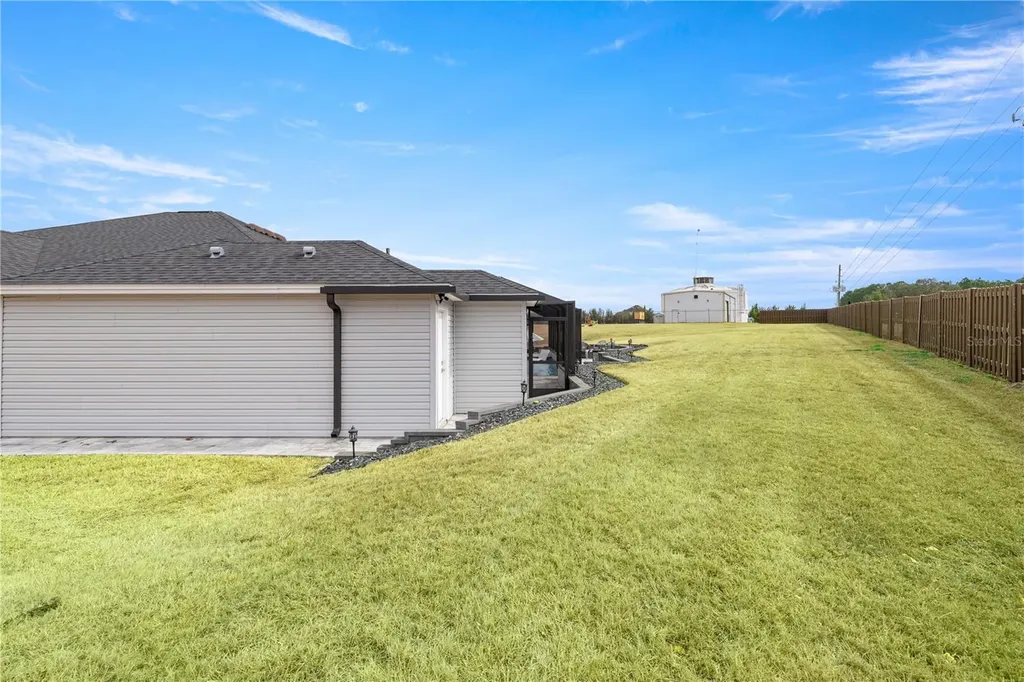 11041 White Terrace Oxford FL 34484