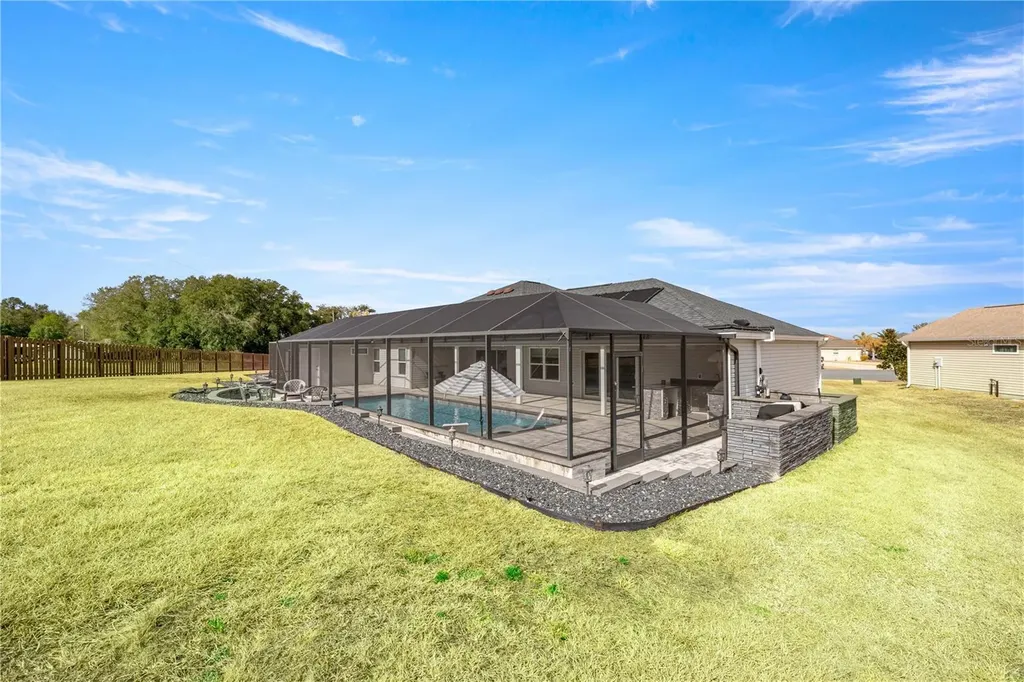 11041 White Terrace Oxford FL 34484