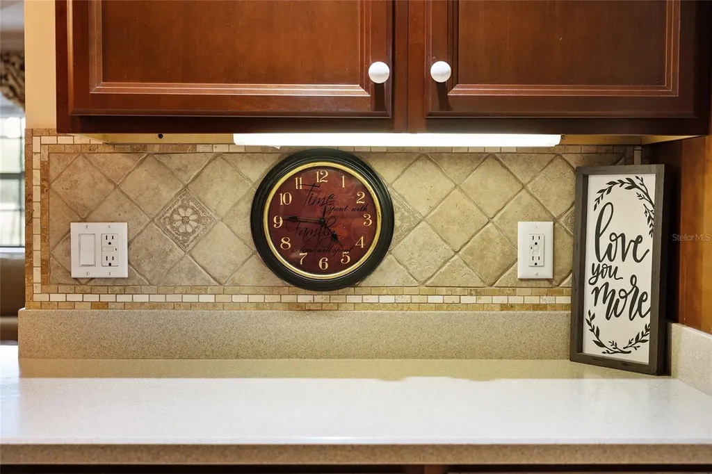 98 Mockingbird Lane Eustis FL 32726