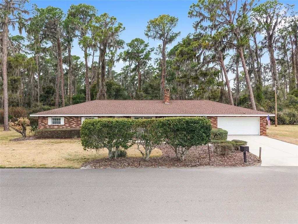 98 Mockingbird Lane Eustis FL 32726