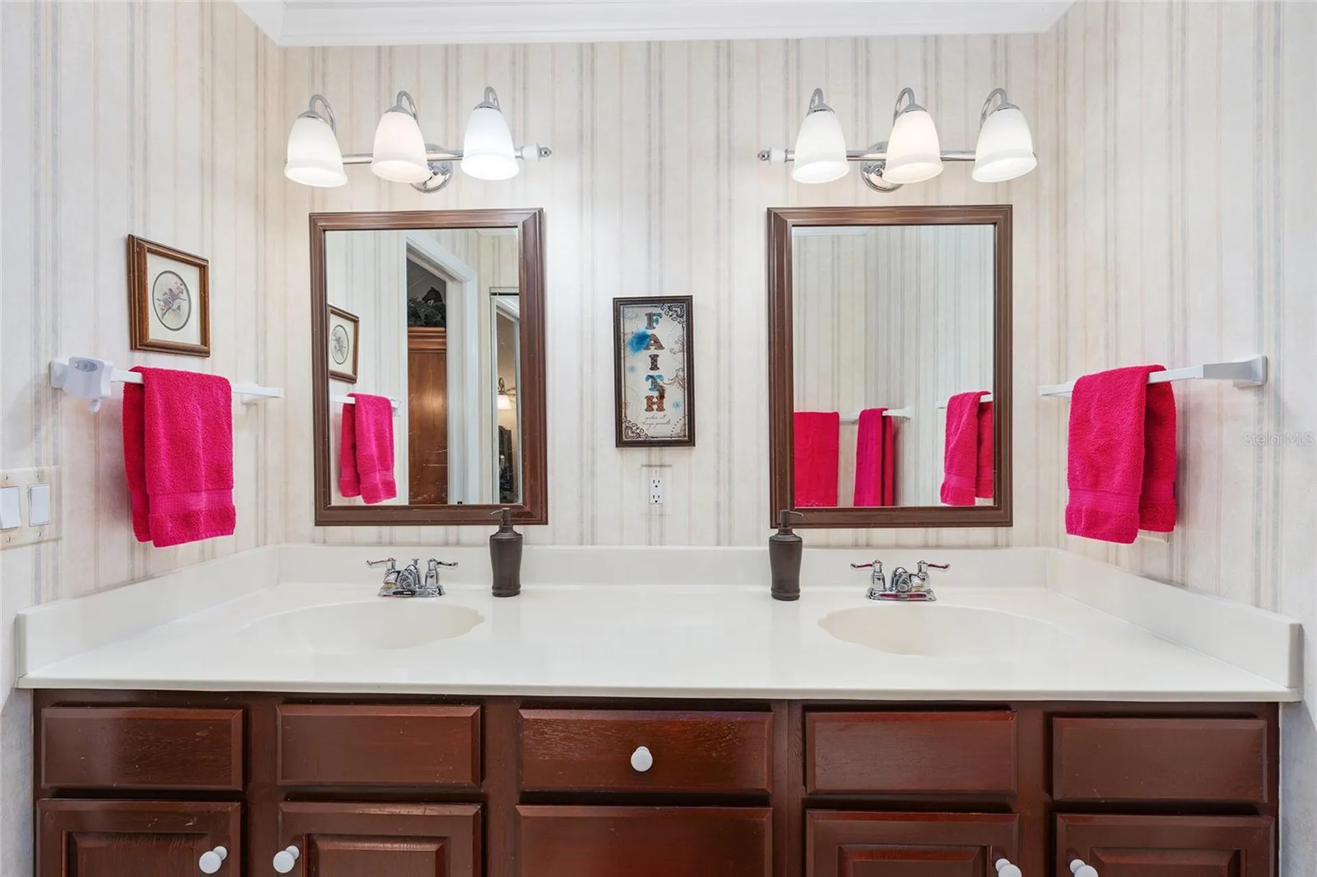 98 Mockingbird Lane Eustis FL 32726
