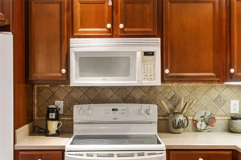 98 Mockingbird Lane Eustis FL 32726