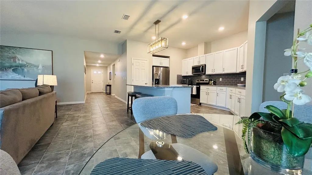 9475 Oakleaf Hammock Place Seffner FL 33584