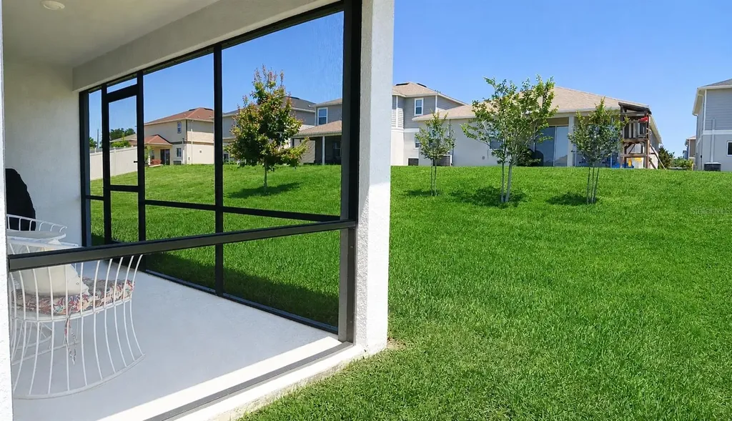 9475 Oakleaf Hammock Place Seffner FL 33584