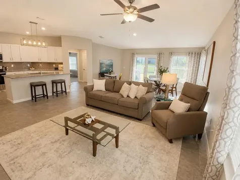 9475 Oakleaf Hammock Place Seffner FL 33584
