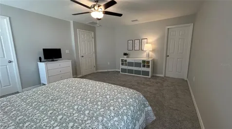 9475 Oakleaf Hammock Place Seffner FL 33584