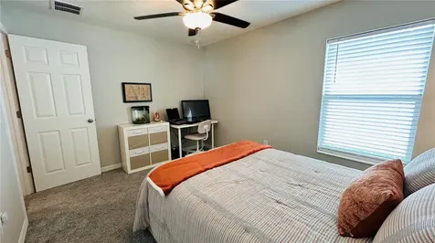 9475 Oakleaf Hammock Place Seffner FL 33584