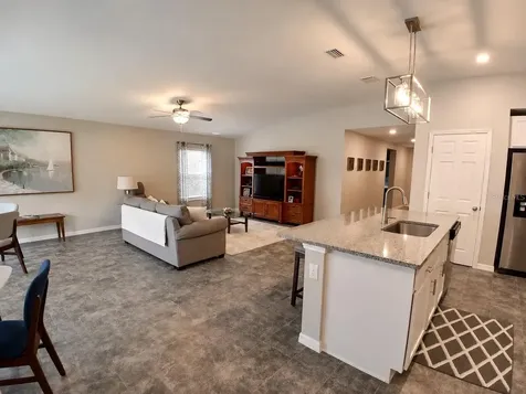 9475 Oakleaf Hammock Place Seffner FL 33584