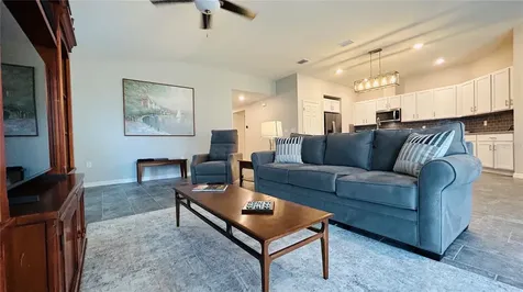9475 Oakleaf Hammock Place Seffner FL 33584