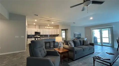 9475 Oakleaf Hammock Place Seffner FL 33584