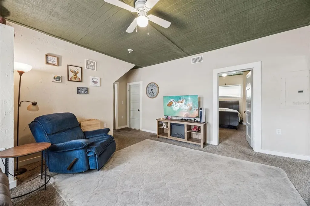116-118 N Beaumont Avenue Kissimmee FL 34741