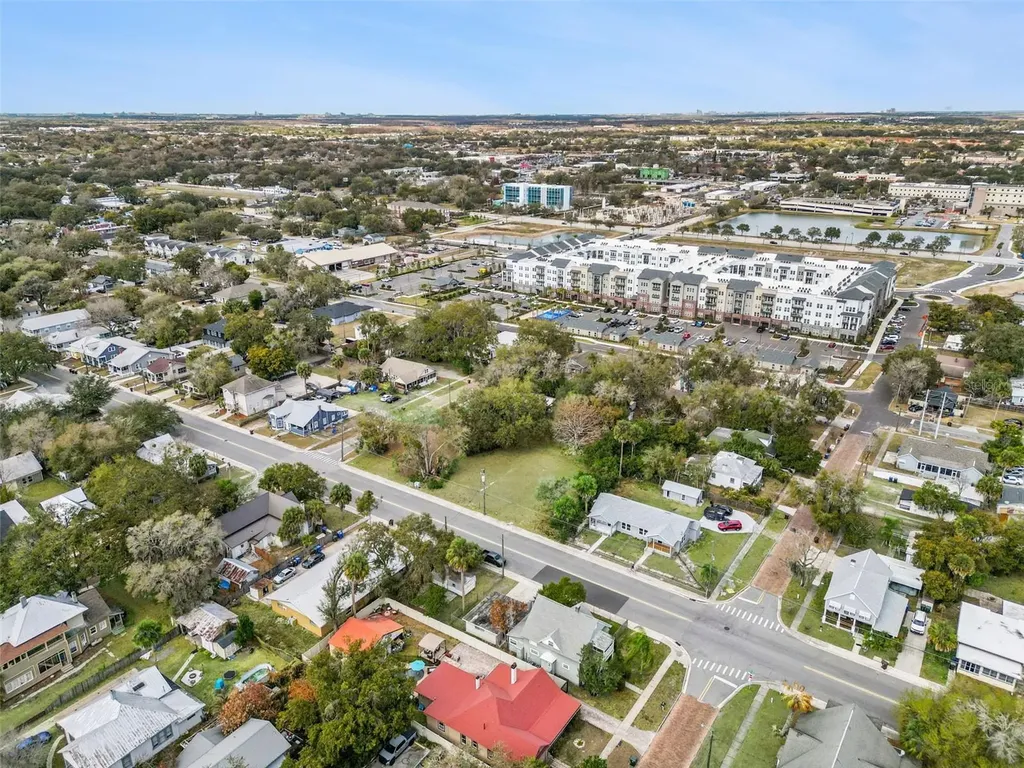116-118 N Beaumont Avenue Kissimmee FL 34741