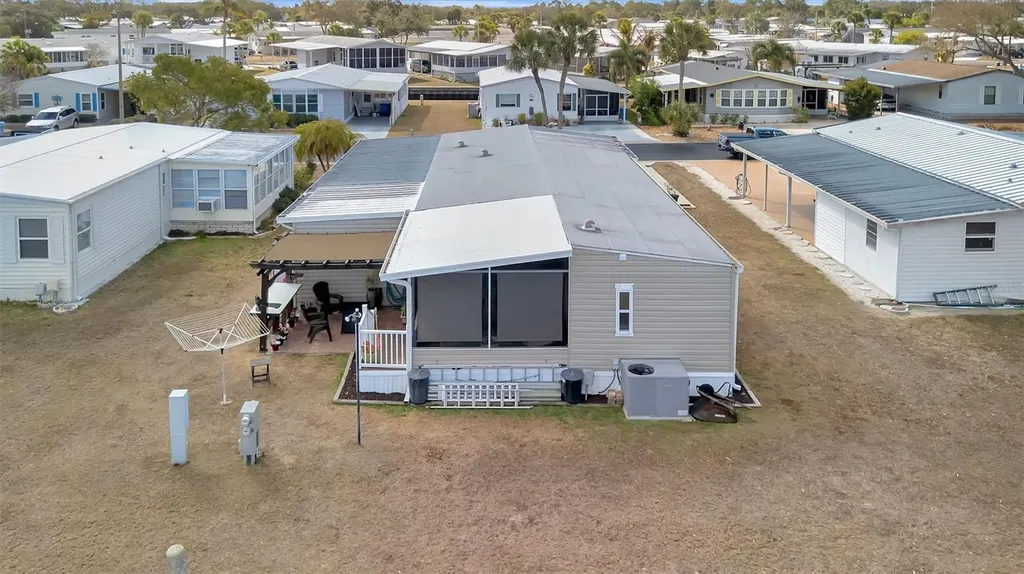 117 S Saint Thomas Circle Apollo Beach FL 33572