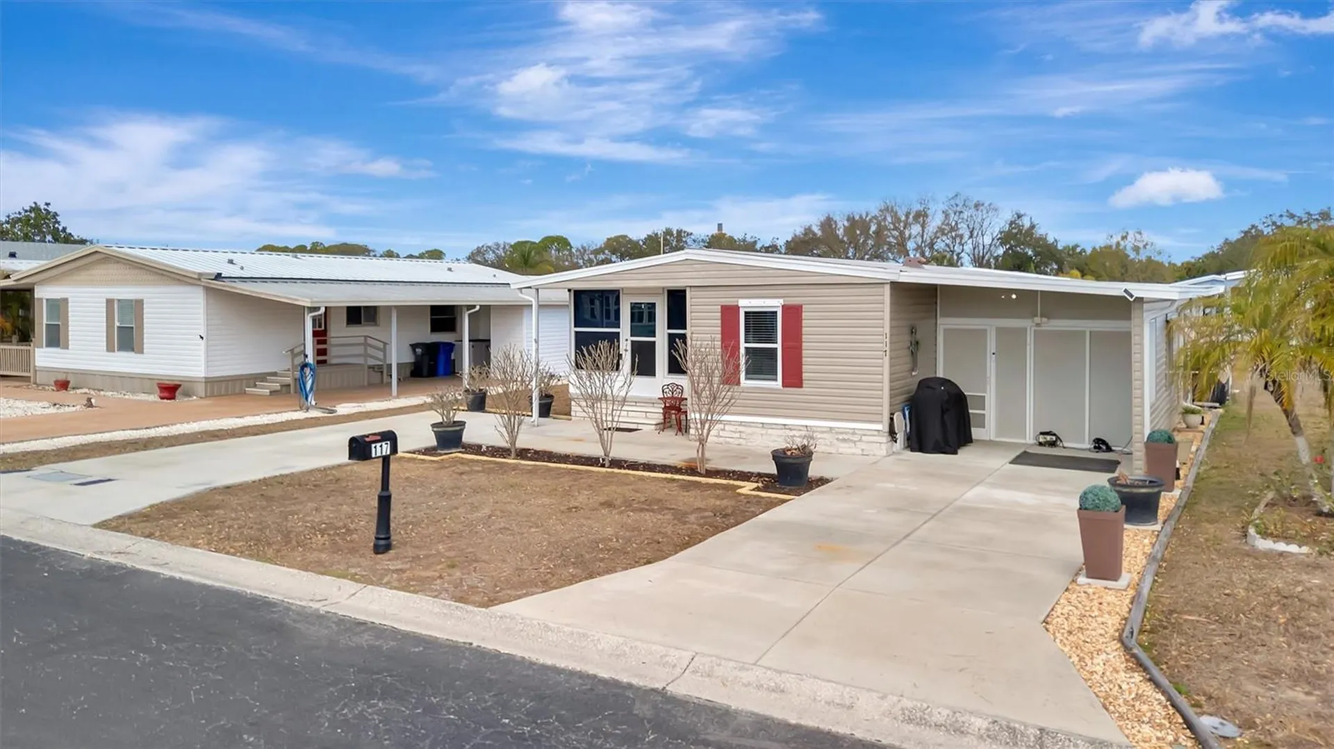 117 S Saint Thomas Circle Apollo Beach FL 33572