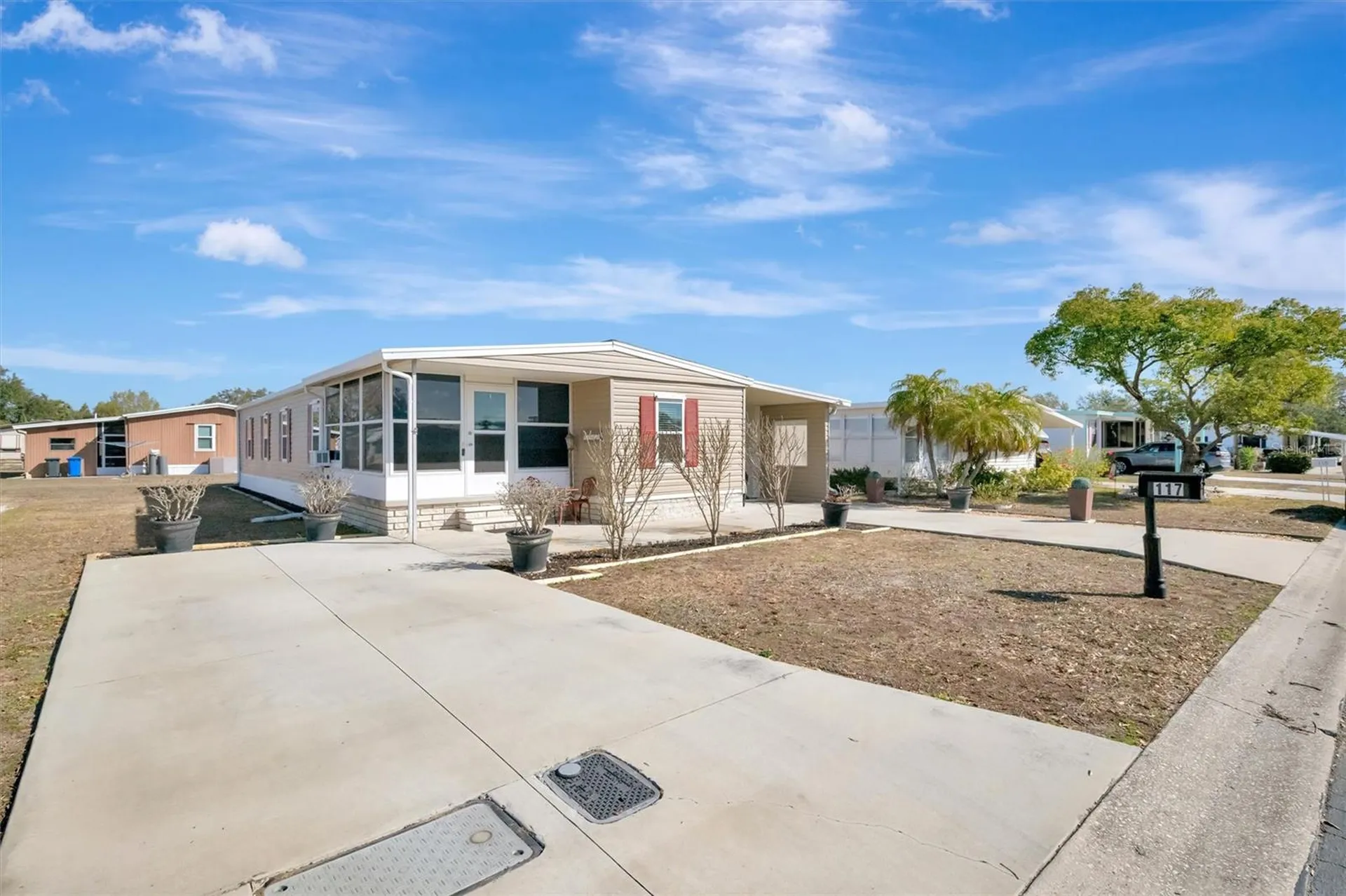 117 S Saint Thomas Circle Apollo Beach FL 33572