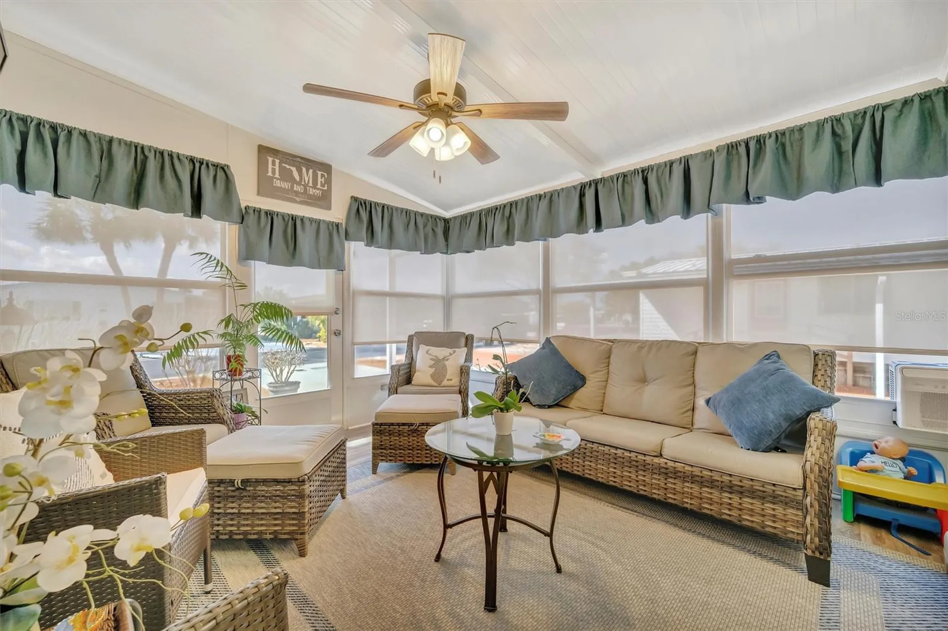 117 S Saint Thomas Circle Apollo Beach FL 33572