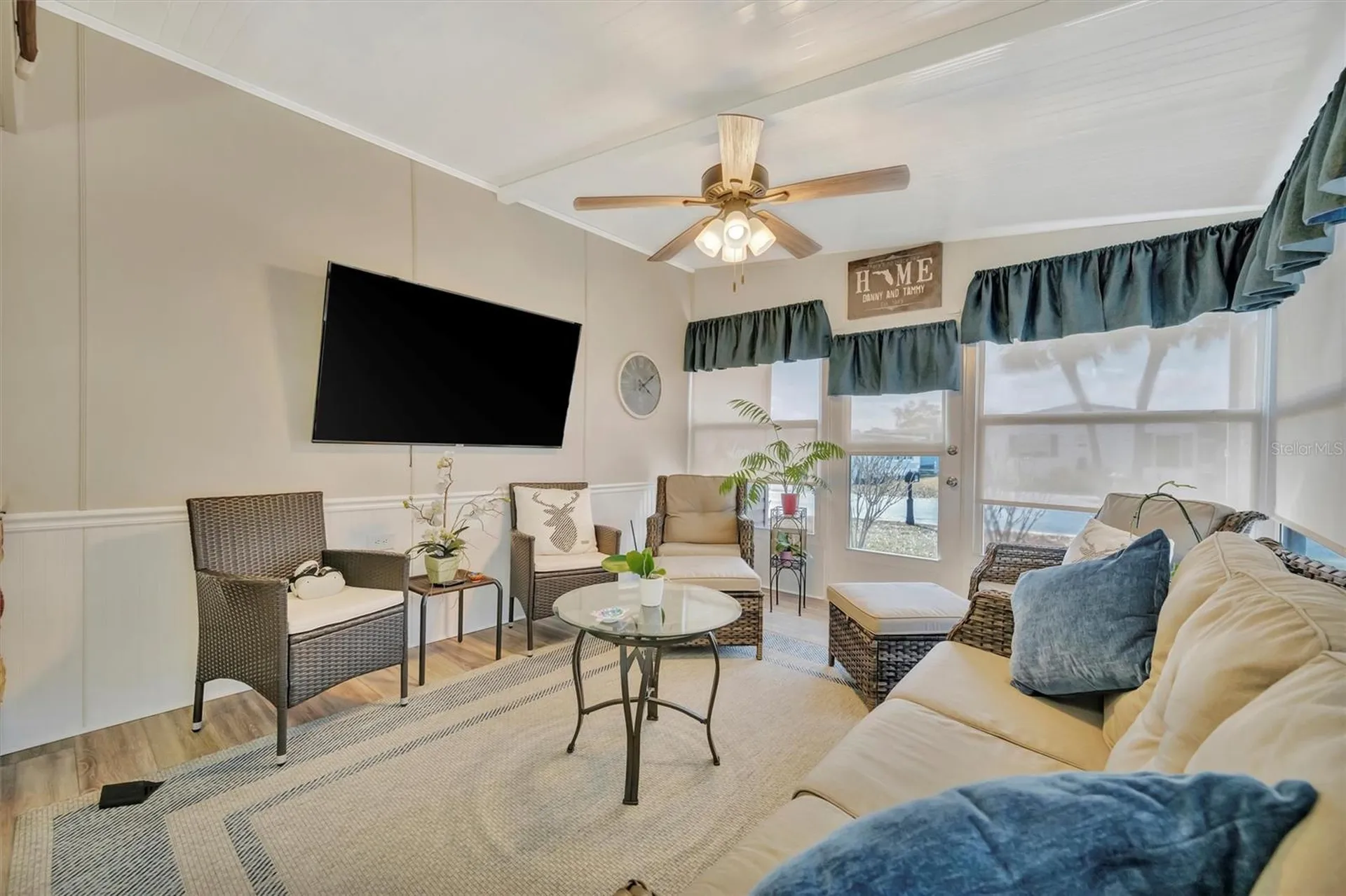 117 S Saint Thomas Circle Apollo Beach FL 33572