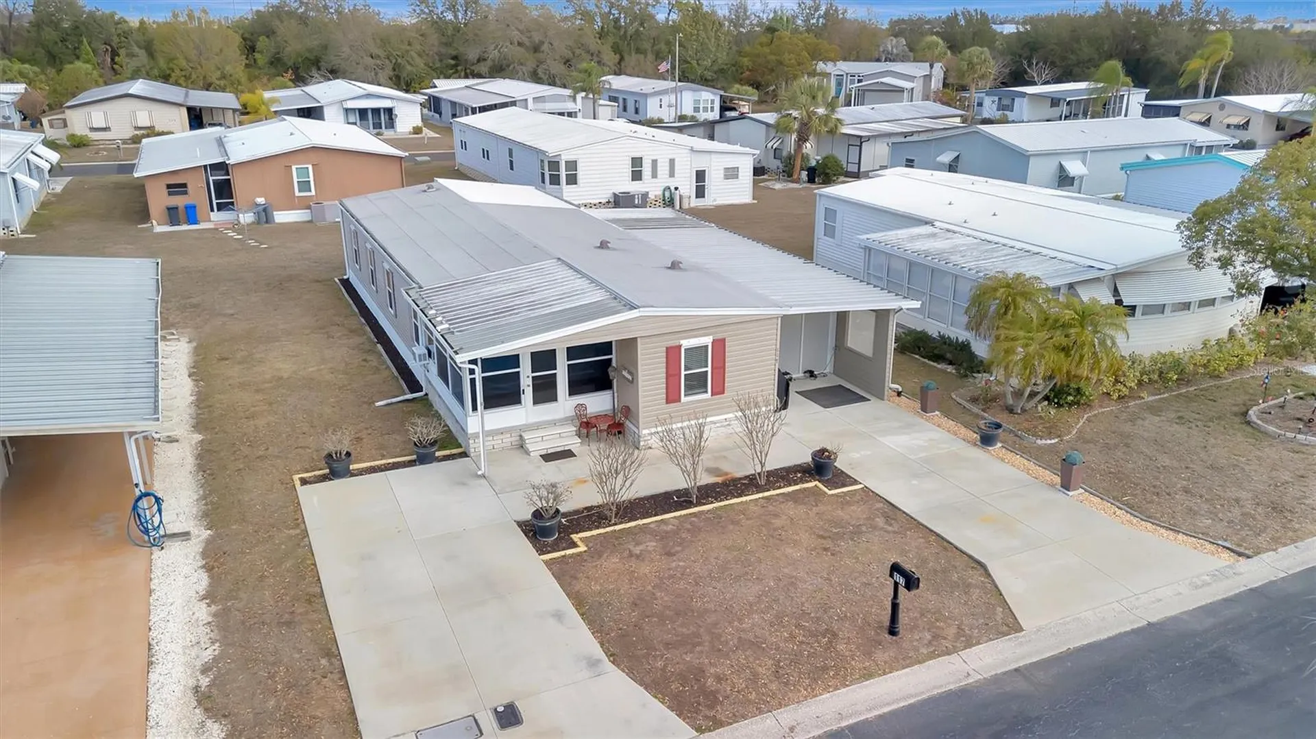 117 S Saint Thomas Circle Apollo Beach FL 33572