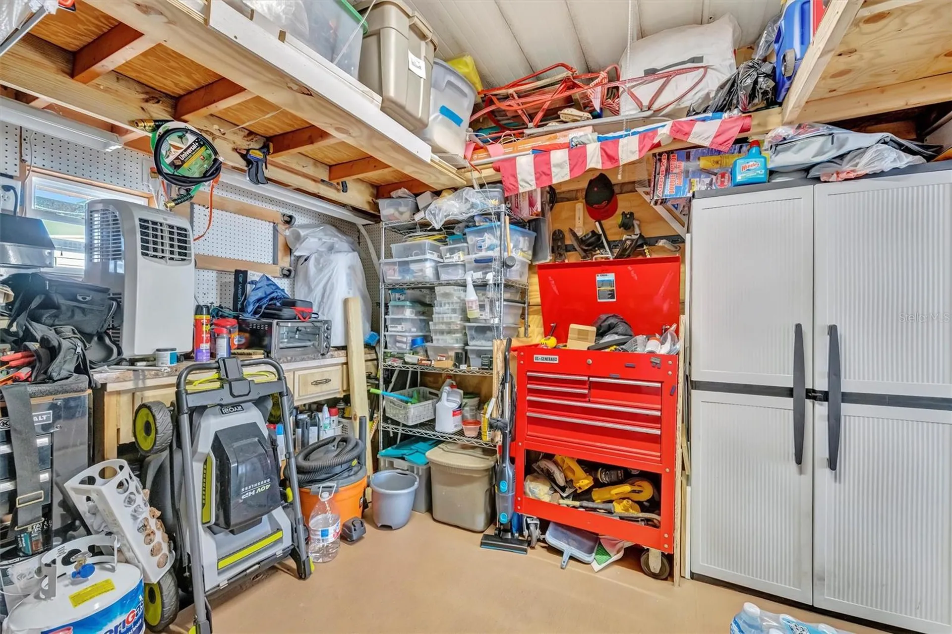 117 S Saint Thomas Circle Apollo Beach FL 33572