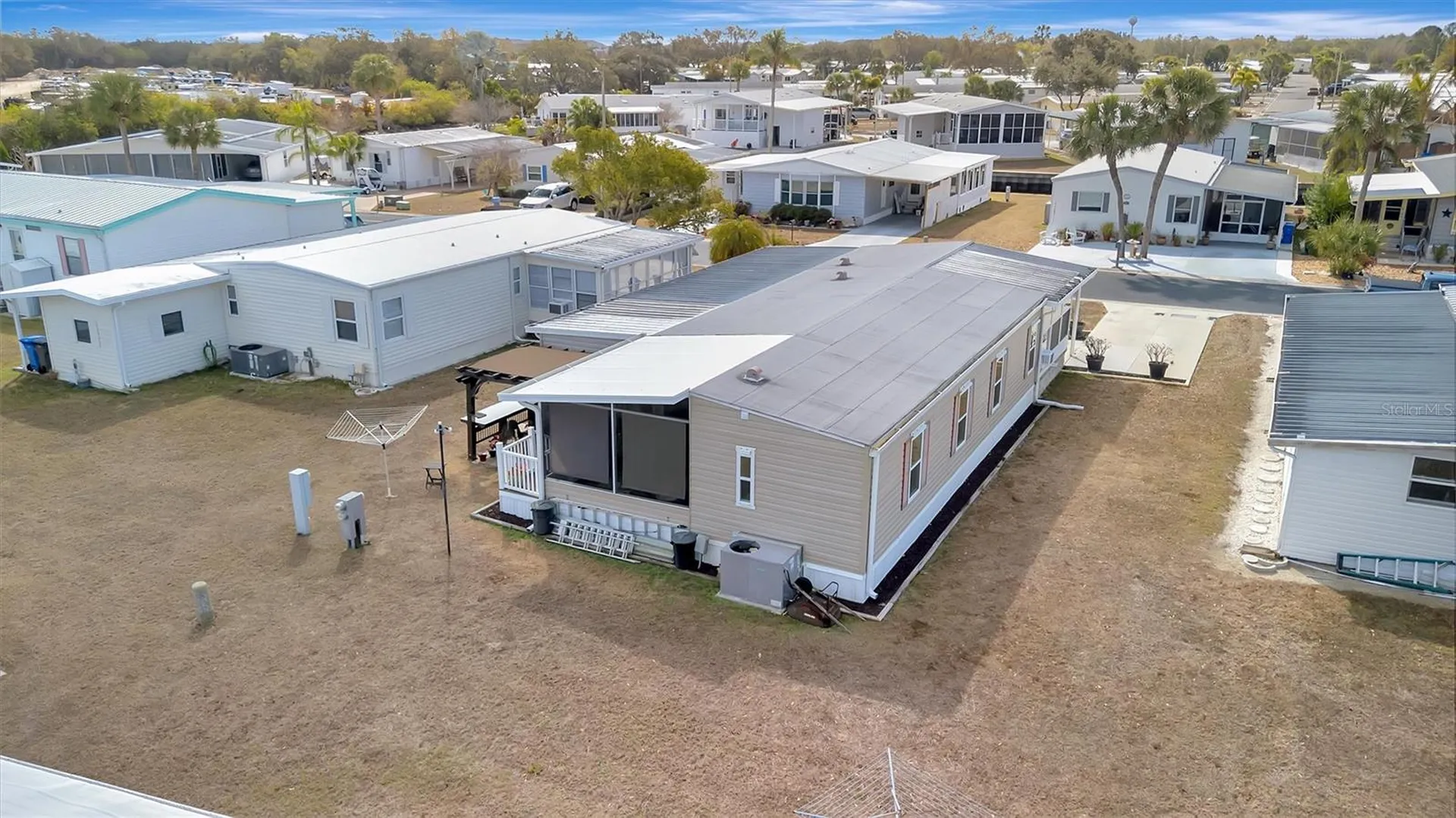 117 S Saint Thomas Circle Apollo Beach FL 33572