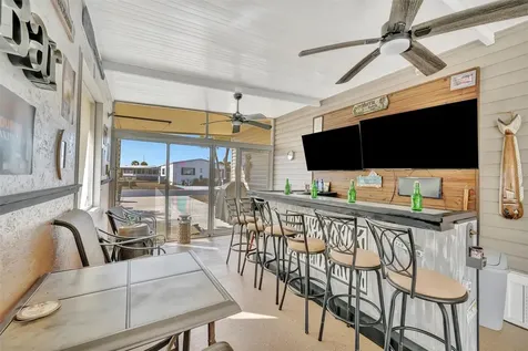117 S Saint Thomas Circle Apollo Beach FL 33572