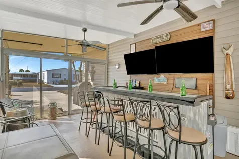 117 S Saint Thomas Circle Apollo Beach FL 33572