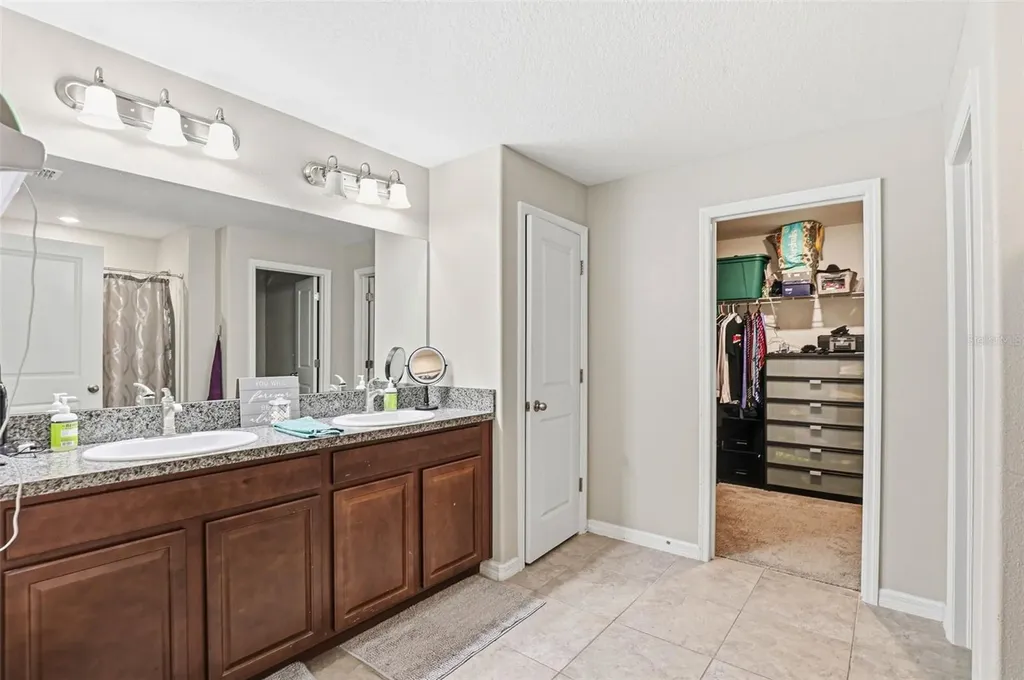211 English Channel Place Dover FL 33527