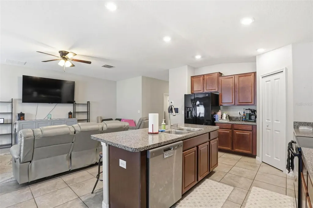 211 English Channel Place Dover FL 33527