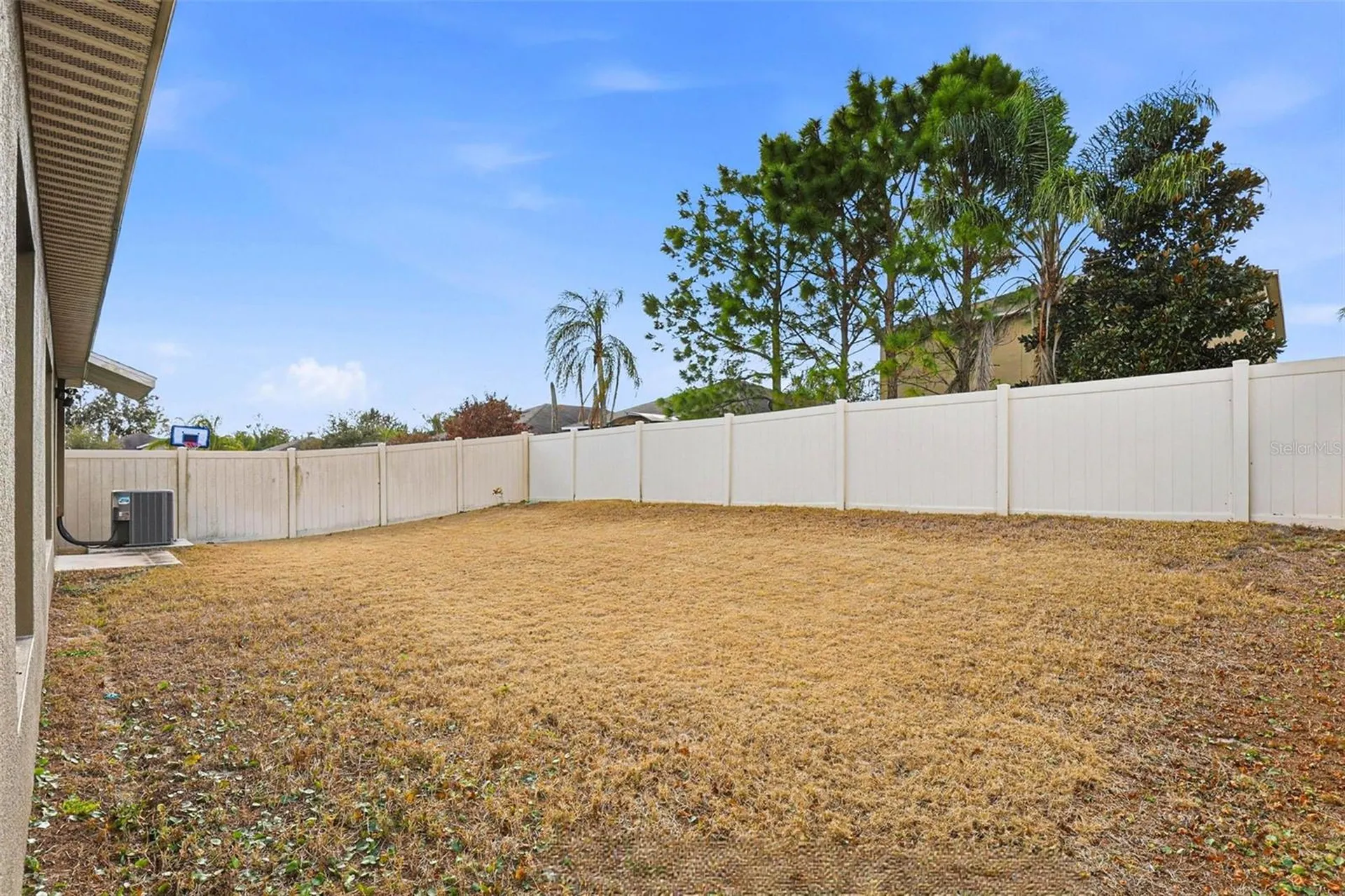 211 English Channel Place Dover FL 33527