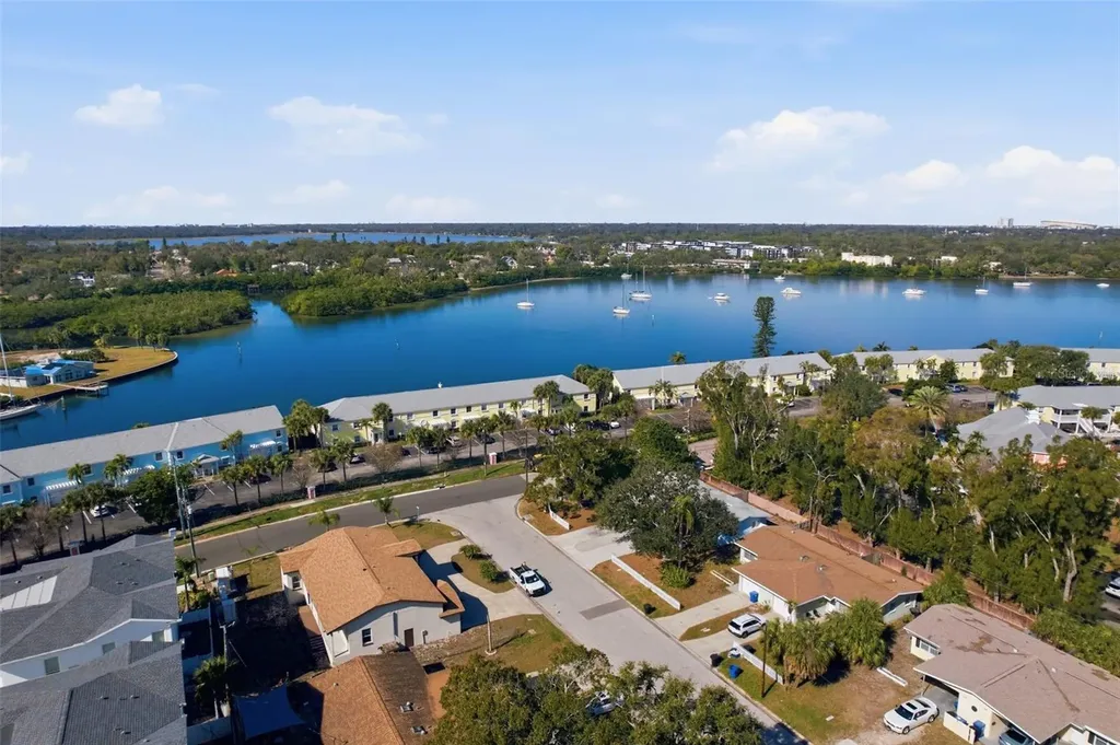 3783 Pompano Drive SE St Petersburg FL 33705