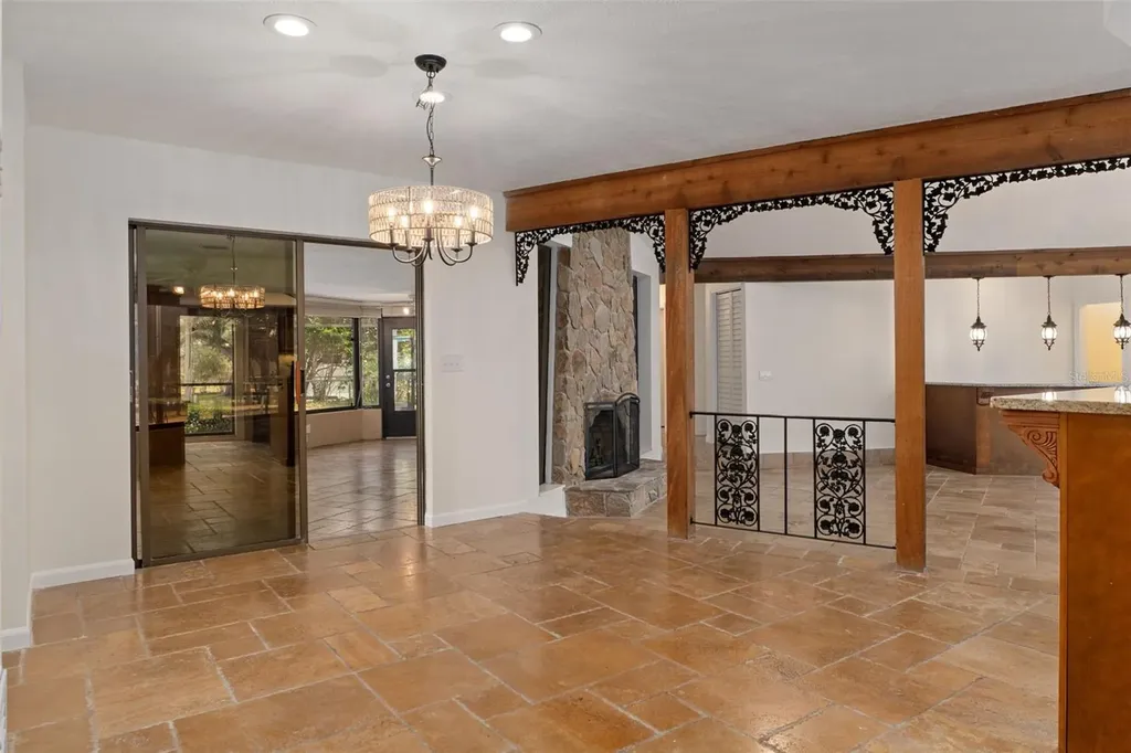 239 SE Paradise Point Road Crystal River FL 34429