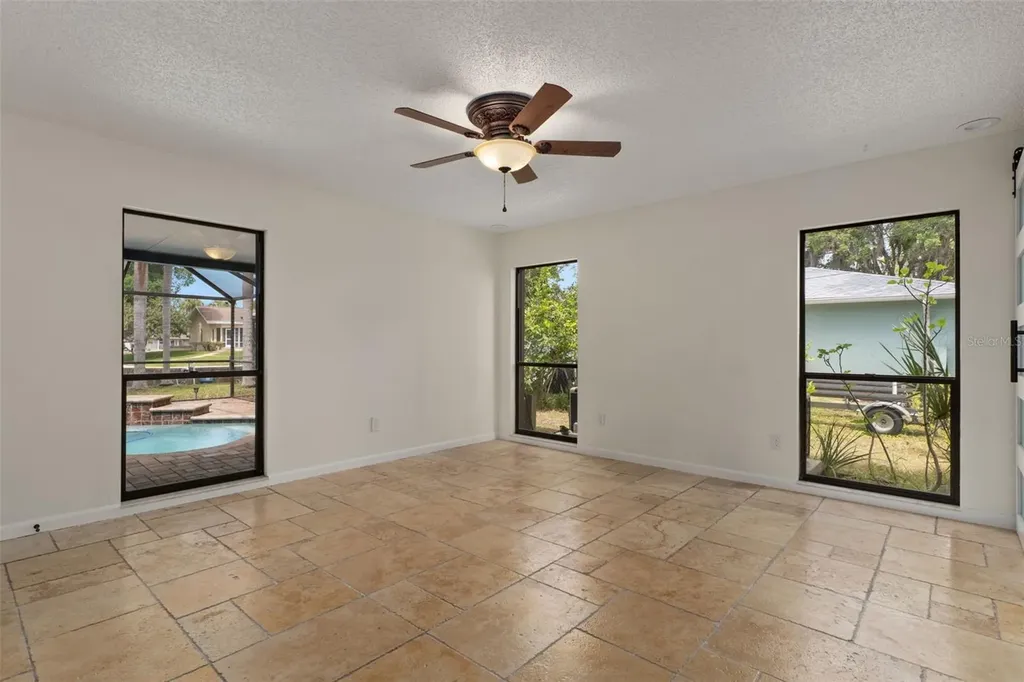 239 SE Paradise Point Road Crystal River FL 34429