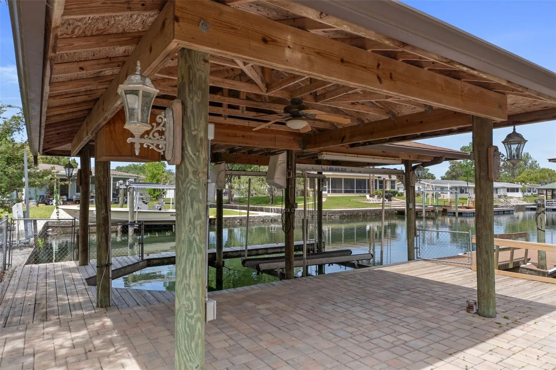 239 SE Paradise Point Road Crystal River FL 34429