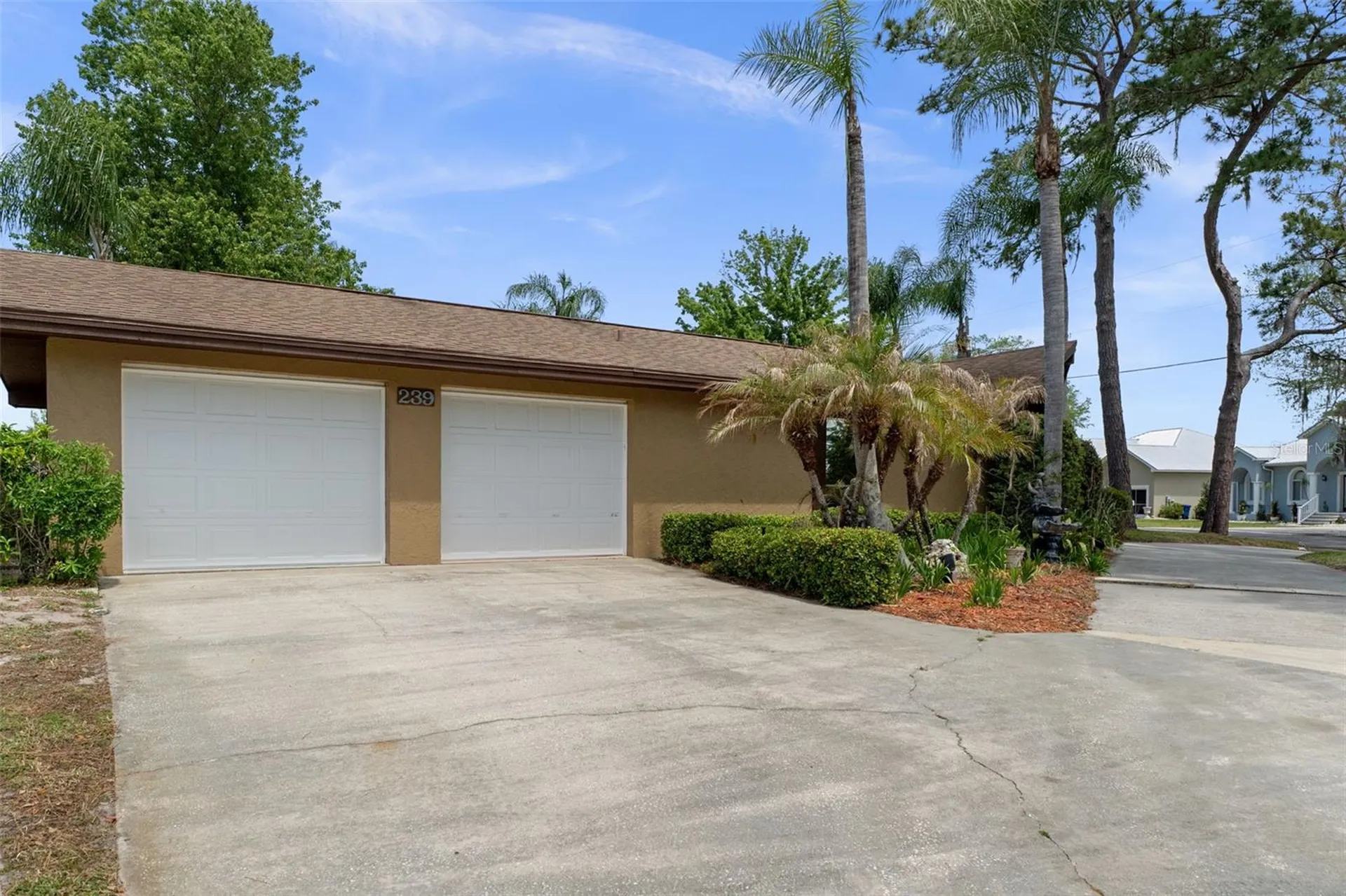 239 SE Paradise Point Road Crystal River FL 34429